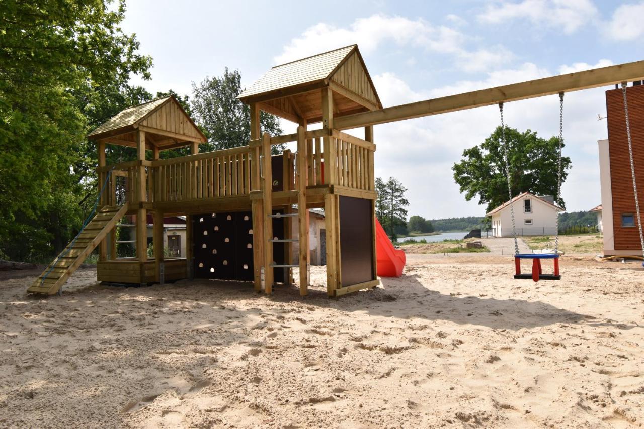 5 Sterne Ferienhaus Direkt Am See Mit Sauna-Kamin-Garten クラーコー・アム・ゼー エクステリア 写真