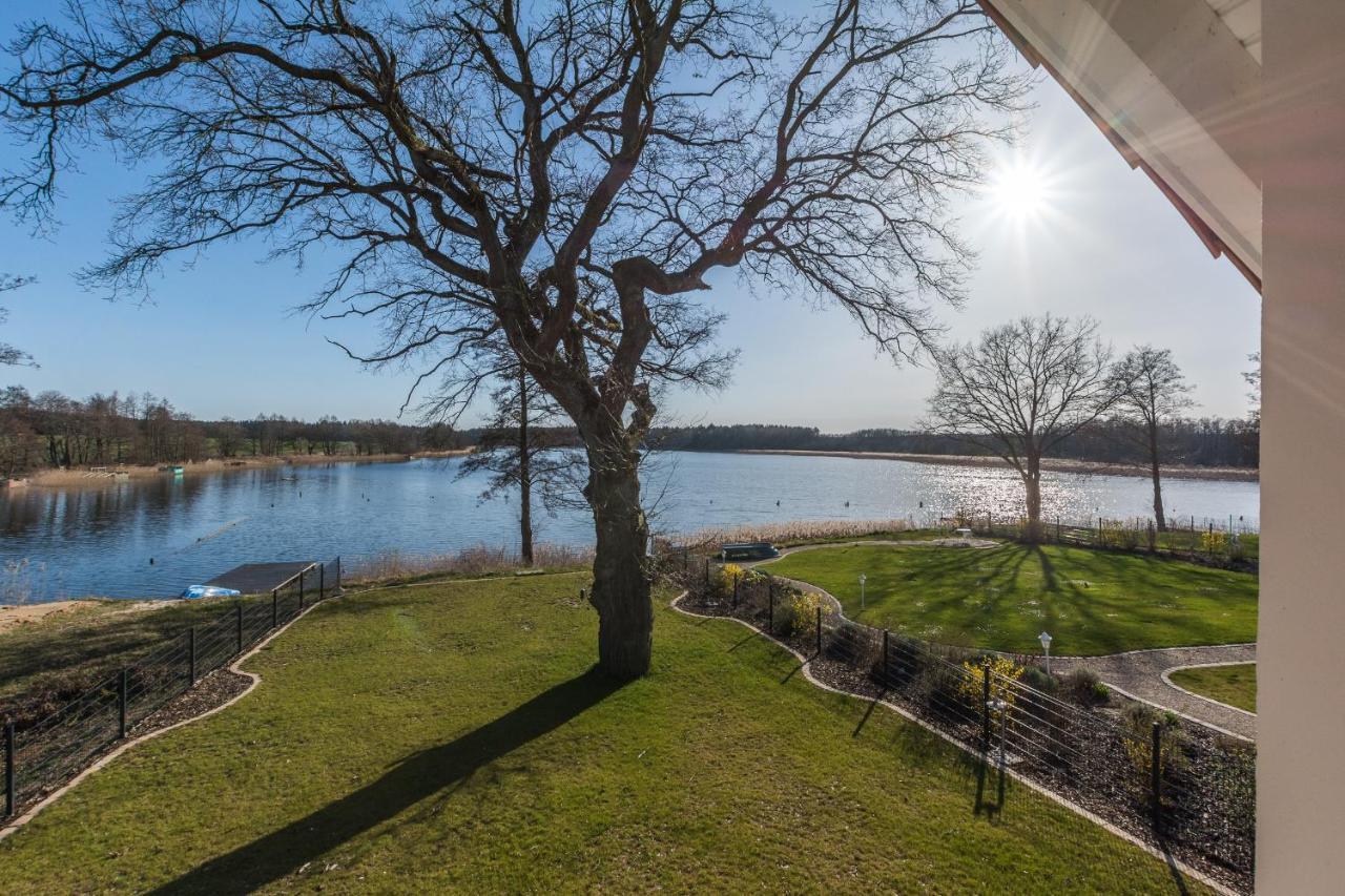 5 Sterne Ferienhaus Direkt Am See Mit Sauna-Kamin-Garten クラーコー・アム・ゼー エクステリア 写真
